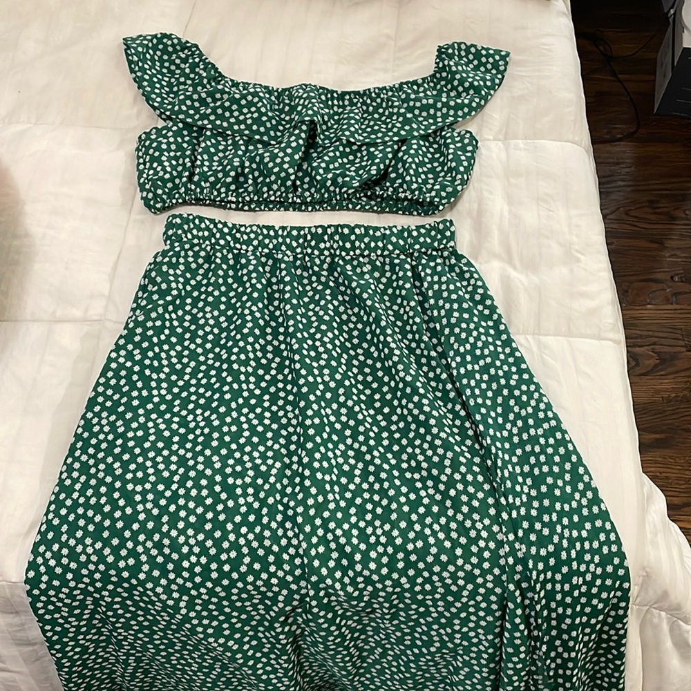 SHEIN XL crop top with skirt set. $10